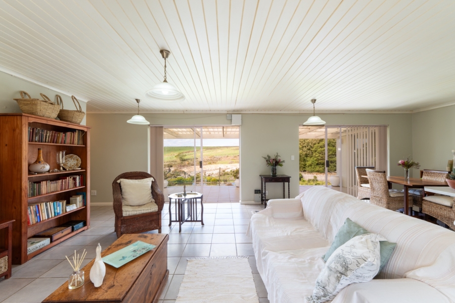 1 Bedroom Property for Sale in Napier Western Cape